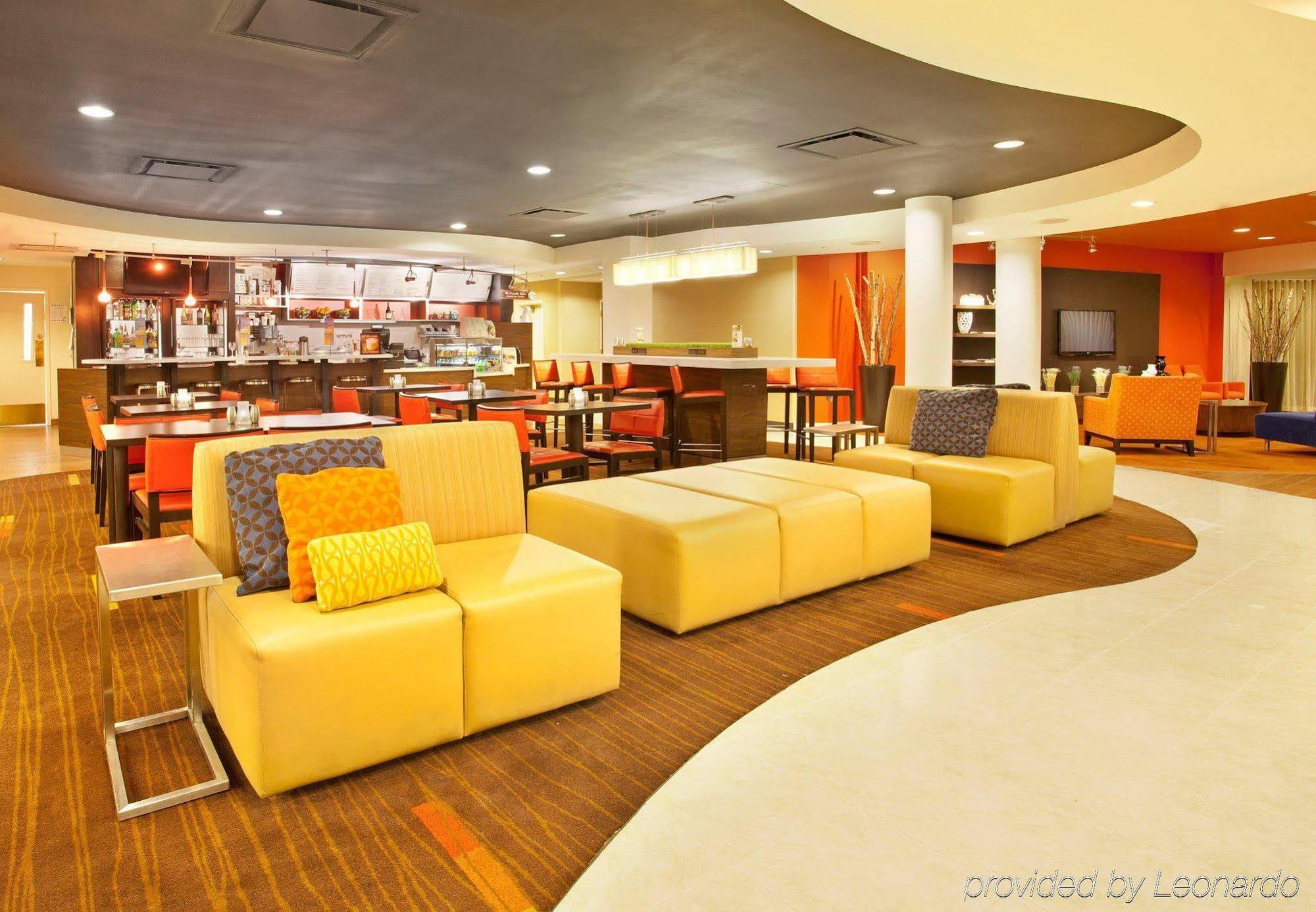 Отель Courtyard El Paso Airport Экстерьер фото
